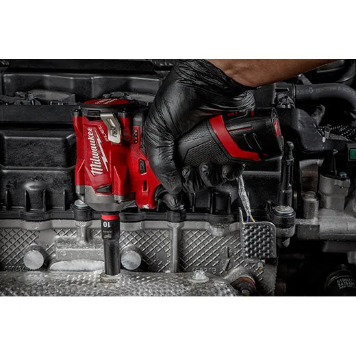 Milwaukee – 2-Piece Deluxe Automotive Work Kit
